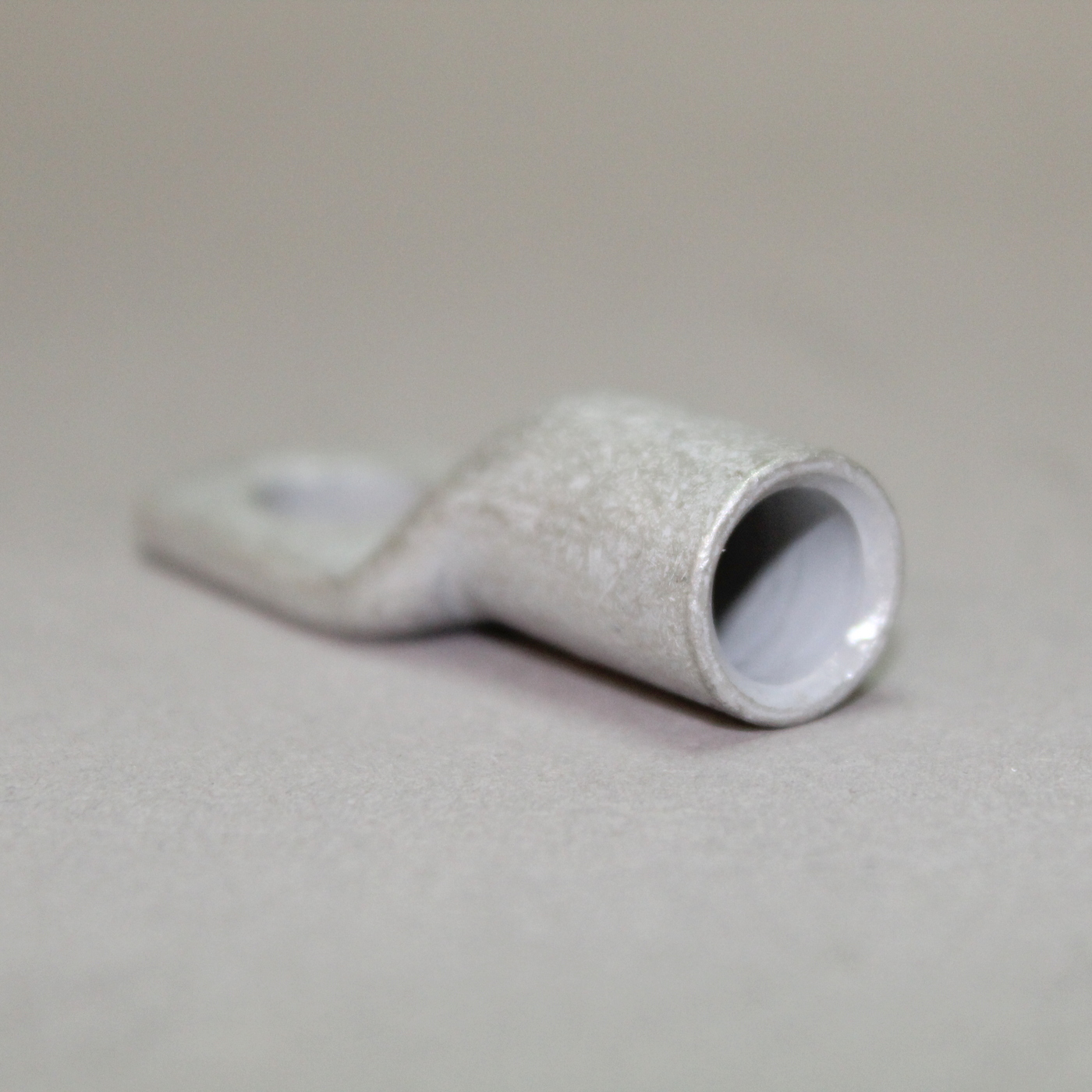 Press-Kabelschuhe 16-70 qmm, Bohrung 8 oder 10 mm – Bild 3